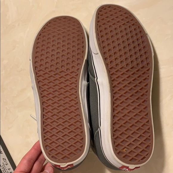 Vans - Picture 4 of 4